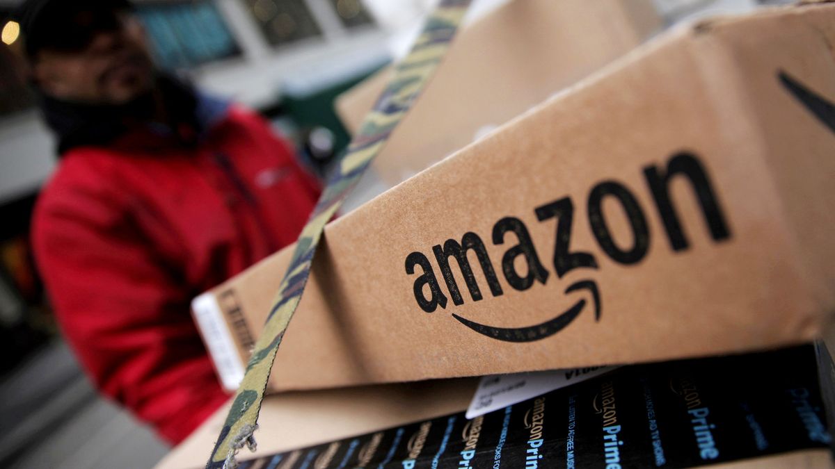 Otra puñalada de Amazon a las 'paqueteras': te dejará montar tu propia flota de reparto