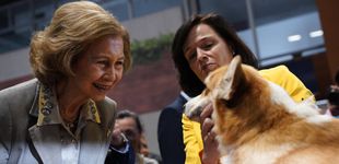 Post de La reina Sofía tira del truco de estilo de Letizia para inaugurar una feria canina