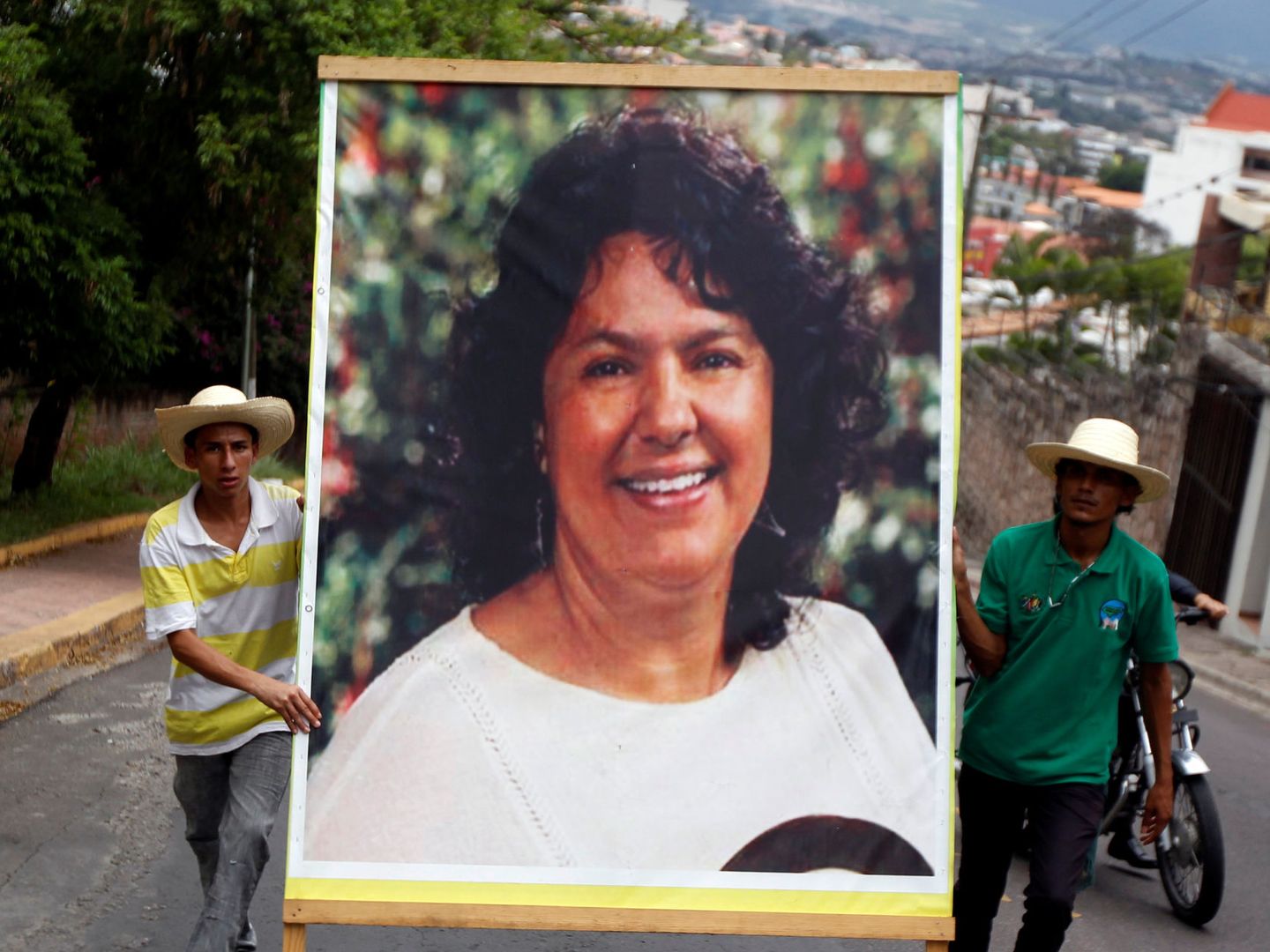 Marcha indígena en memoria de Berta Cáceres (Reuters)