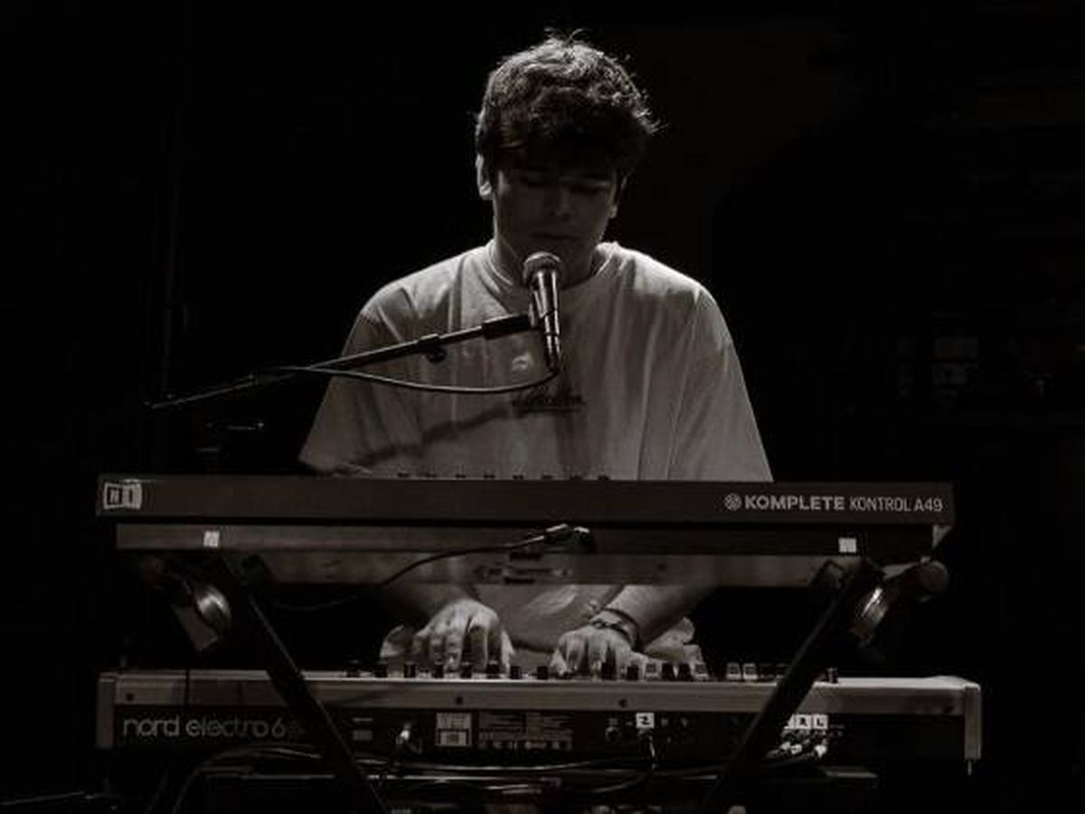 Foto: Íñigo Quintero, en uno de sus conciertos. (Instagram/@inigoquintero)
