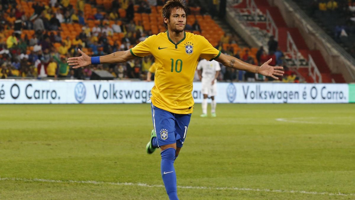 Neymar 'espabila' con Brasil al firmar un triple a 8.000 kilómetros de Barcelona