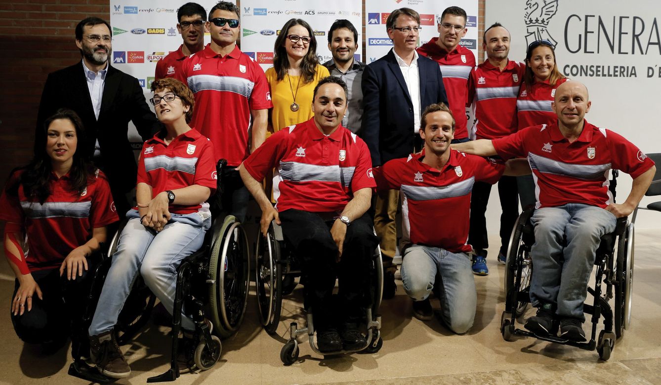 Deportistas paralímpicos valencianos que participarán en Río. (Juan Carlos Cárdenas/EFE)