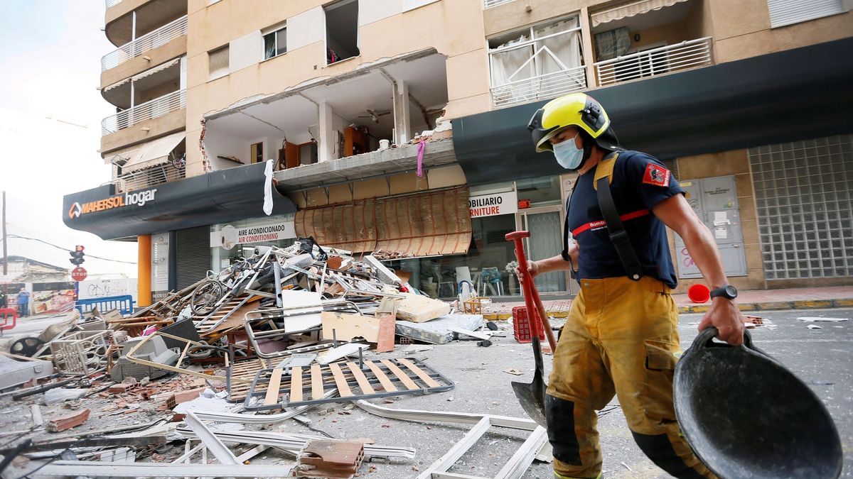 Nueve bombonas y una amenaza vecinal: qué hay detrás de la explosión del piso en Torrevieja