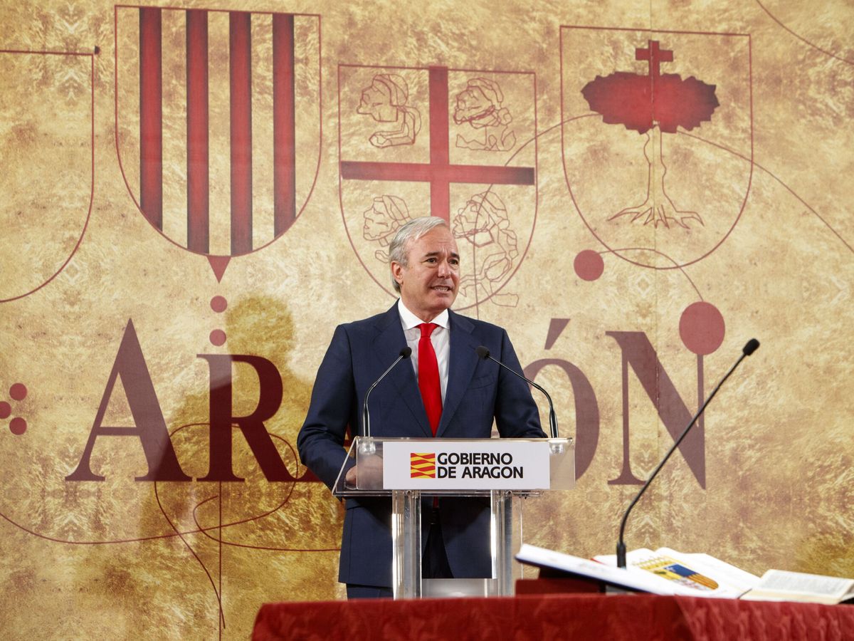 Foto: orge Azcón Presidente de Aragón, interviene en la jura de los nuevos Consejeros de su Gobierno. (EFE/Javier Belver)