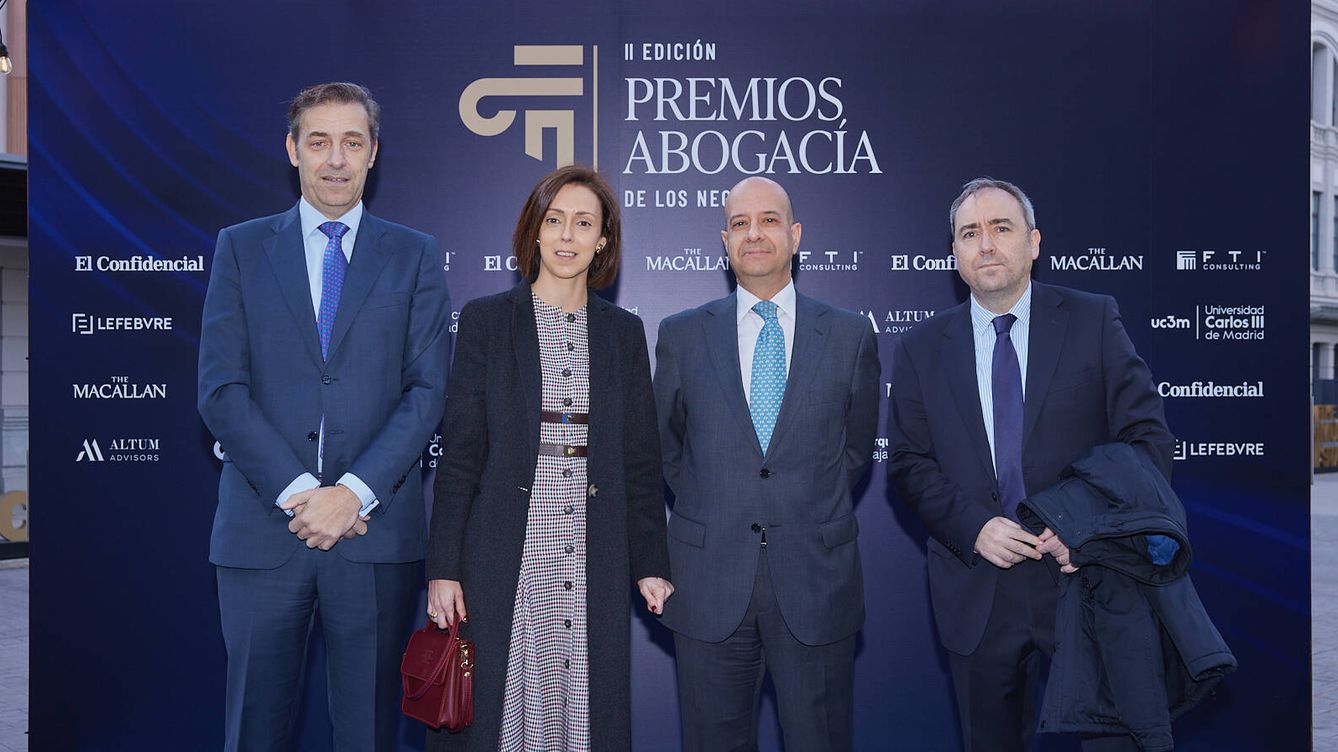 Alejandro Rey, María Ocaña, Eduardo Camacho y Ángel Gasco (Santa Lucía S.A. Compañía de Seguros y Reaseguros).