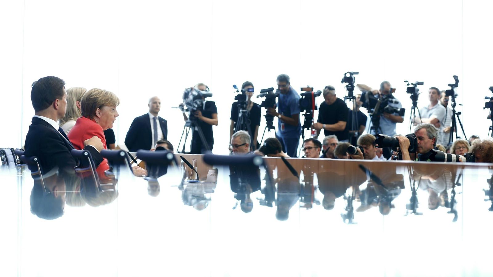 Foto: La canciller alemana Angela Merkel durante su conferencia anual sobre las acciones del Gobierno, en Berlín, el 31 de agosto de 2015 (Reuters).