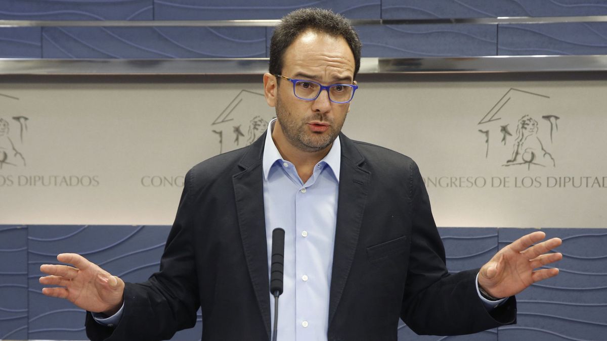 PSOE y C's piden la comparecencia de Rajoy por los discos duros antes de la investidura