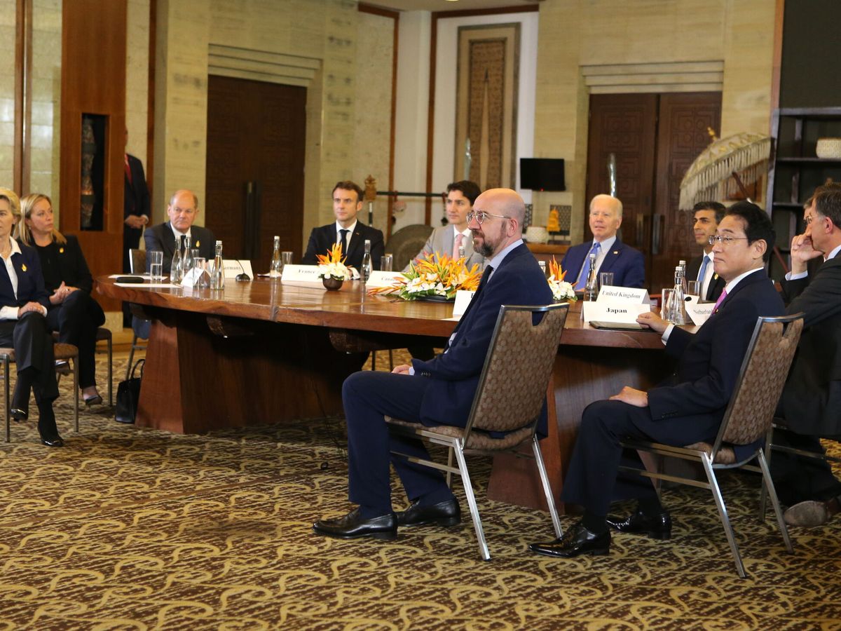 Foto: Joe Biden con líderes del G7. (EFE/Firdia Lisnawati)