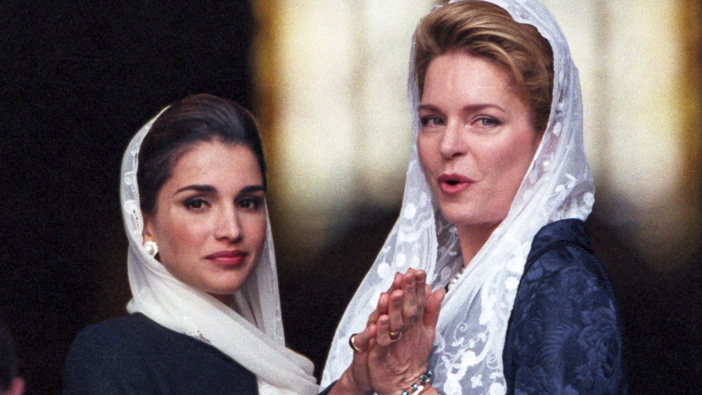 Noor y Rania de Jordania, en una imagen de archivo. (Getty)