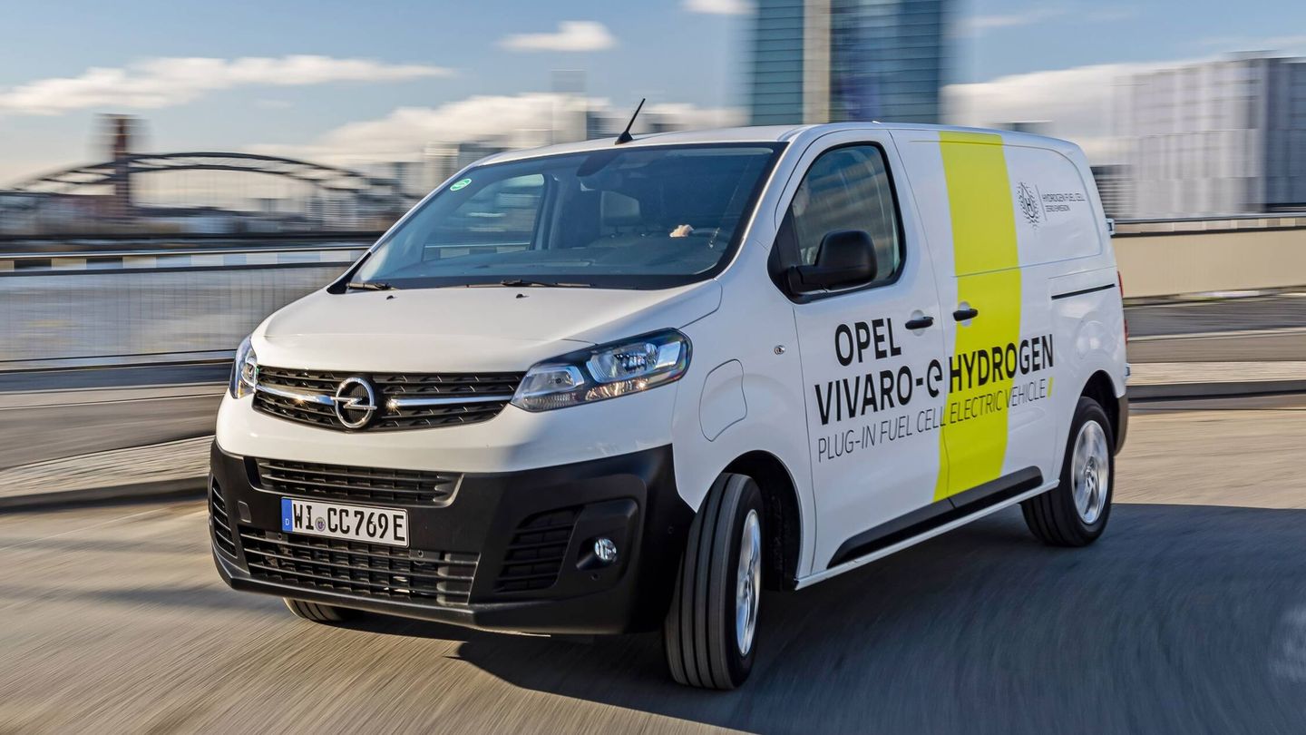 El Opel e-Vivaro Hydrogen es un híbrido enchufable, pero con pila de combustible.