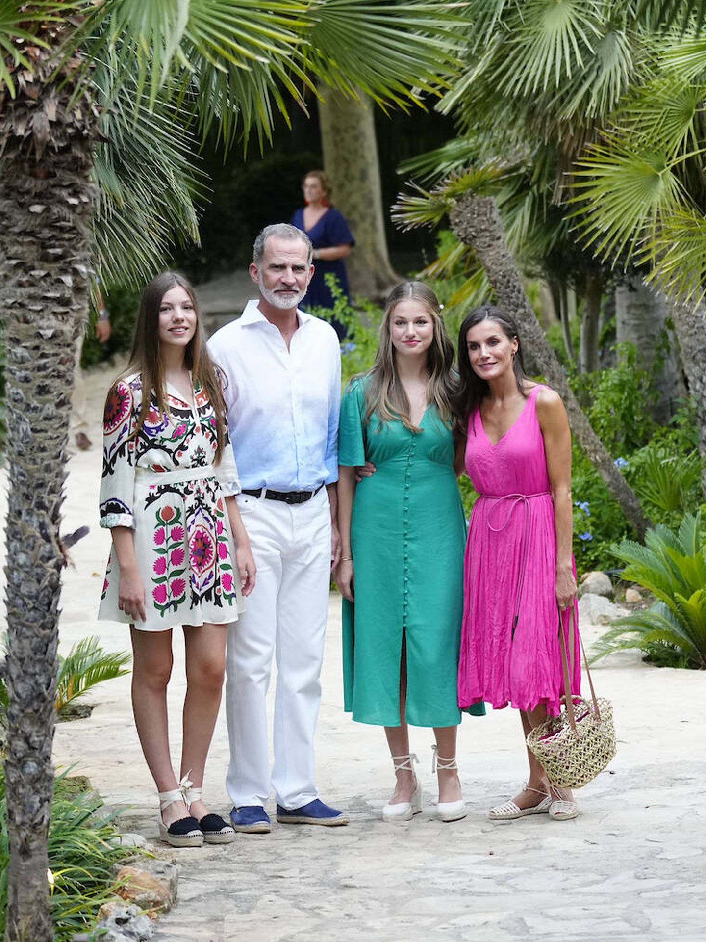 Don Felipe y Doña Letizia disfrutan de sus vacaciones junto a sus hijas Leonor y Sofía. (LP)