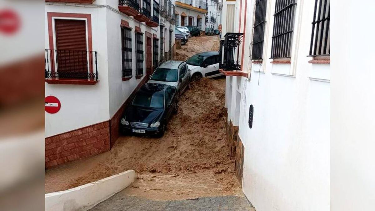 Una tromba de agua arrasa el pueblo de Cádiz de la última campaña de Dior