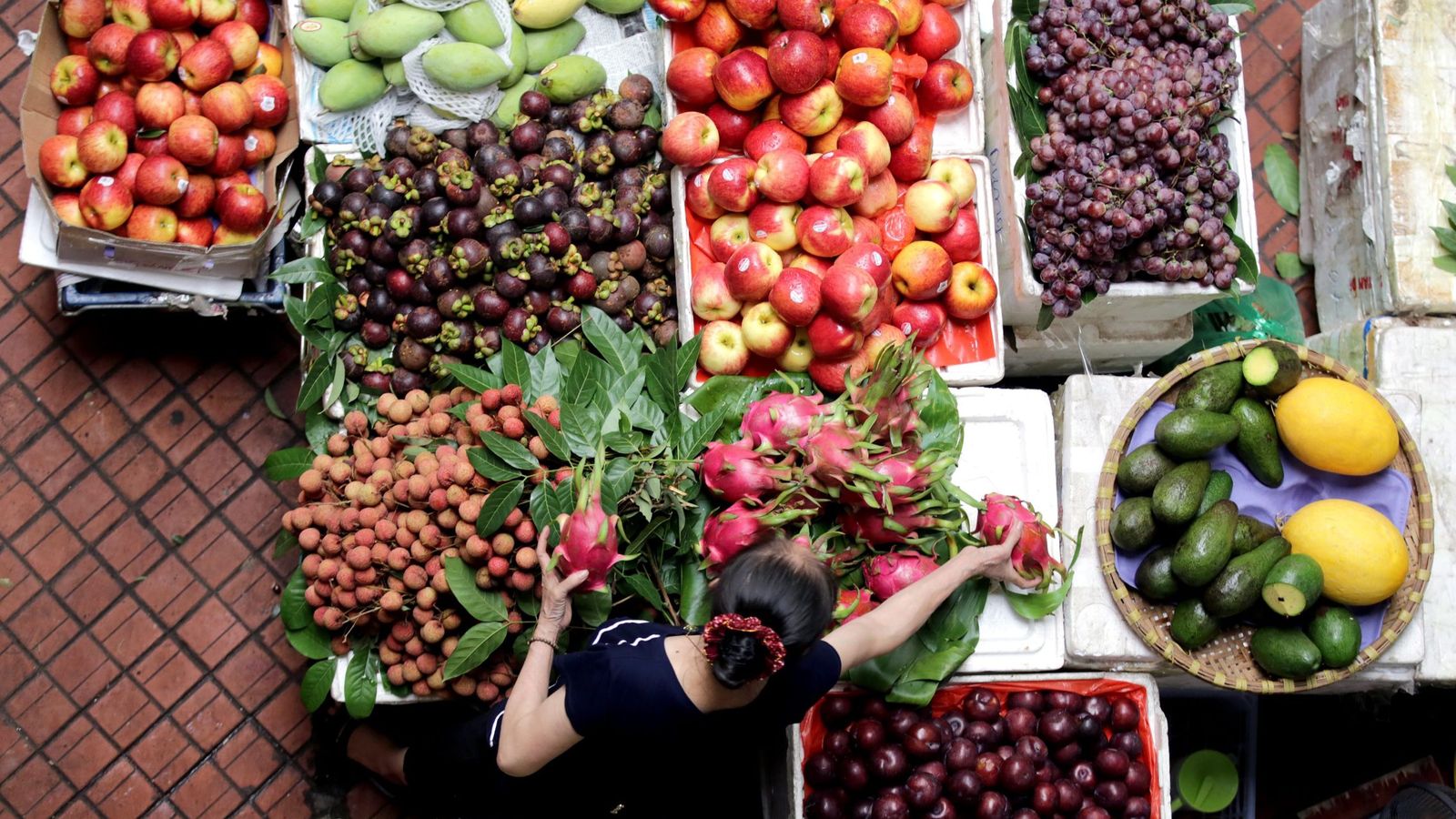 Foto: Mercado de fruta y verduras (Efe)