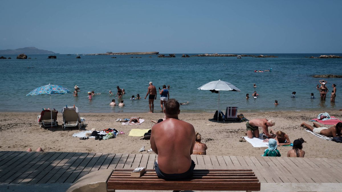 Muerte Bajo el Sol en una isla de 100 habitantes: ¿quién está asesinando turistas en Grecia?