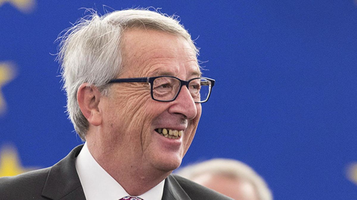 Hacienda: tener a Juncker en la Comisión es necesario para meter mano a Luxemburgo