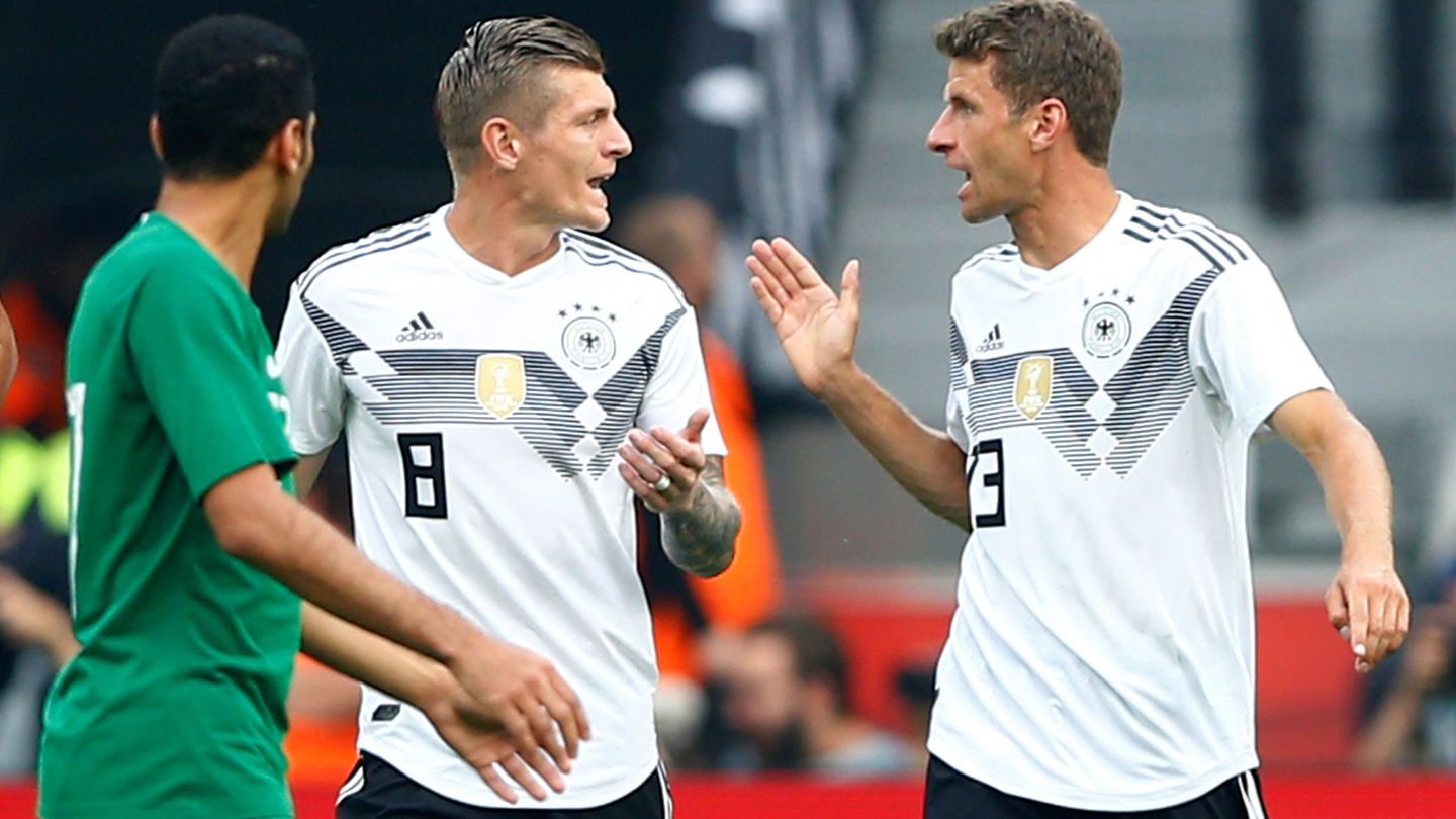 Kroos y Müller. (Reuters) 