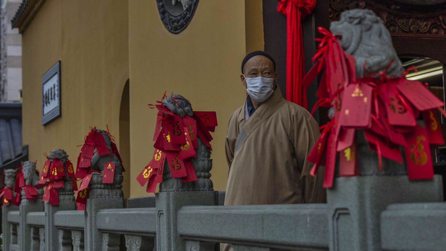 Un monje budista en Shangái (EFE)