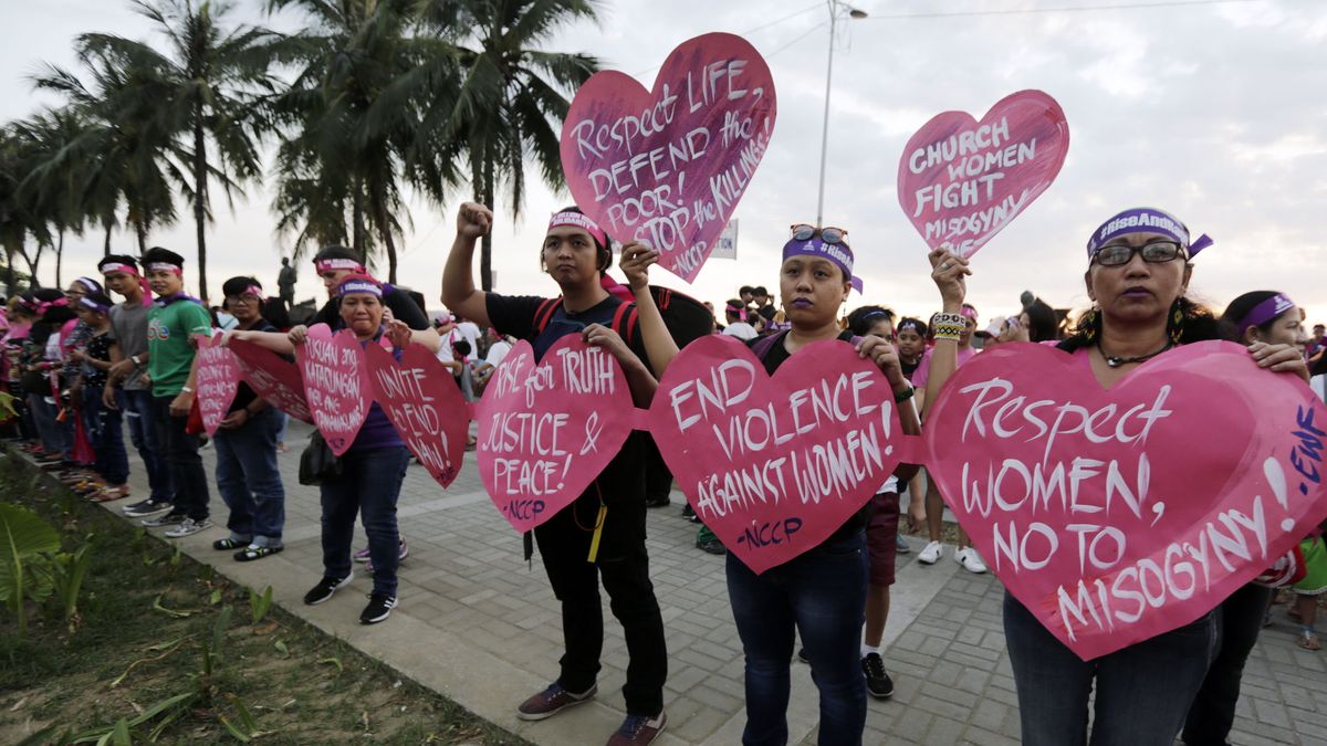 En Filipinas, la igualdad aviva el infierno en casa: "No soportan el éxito de la mujer"