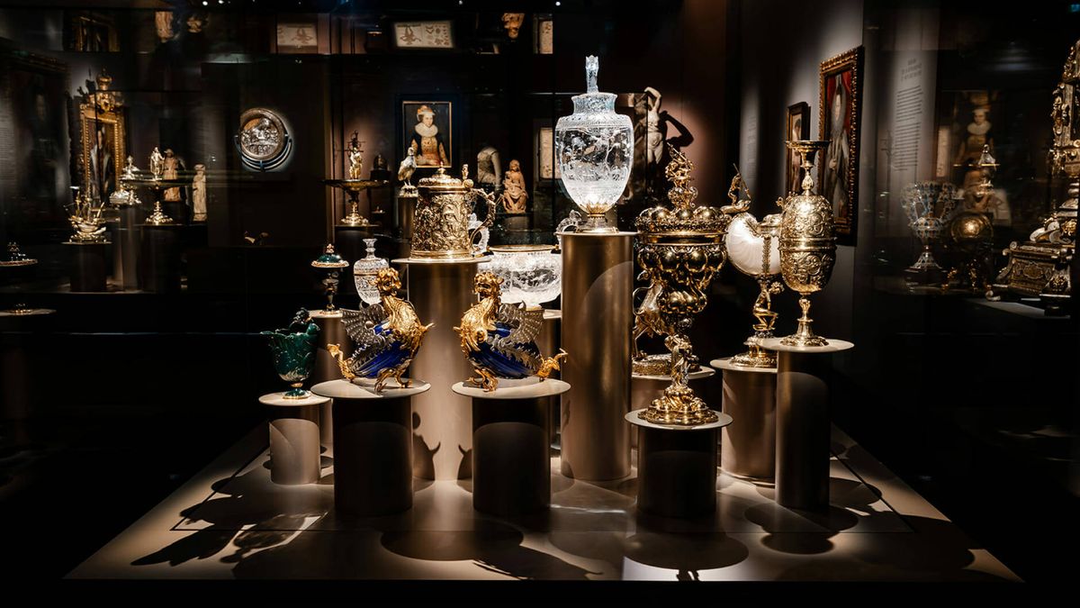 Obras de arte, joyas y el Codex de Da Vinci: el jeque Al Thani exhibe su poderío en París
