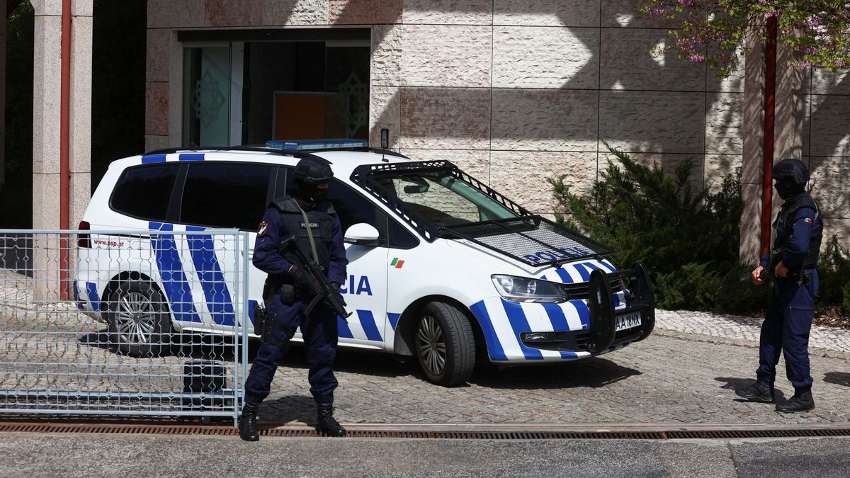 Un hombre invade con su coche las urgencias de un hospital de Cascais (Portugal) para ser atendido