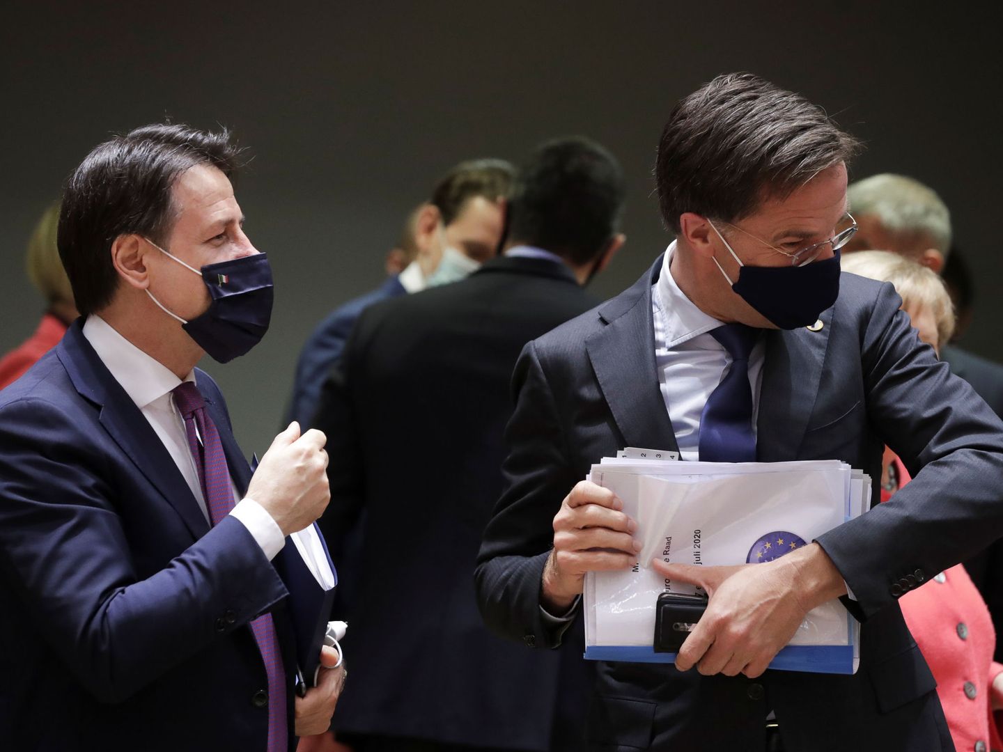 Rutte junto al primer ministro italiano. (Reuters)