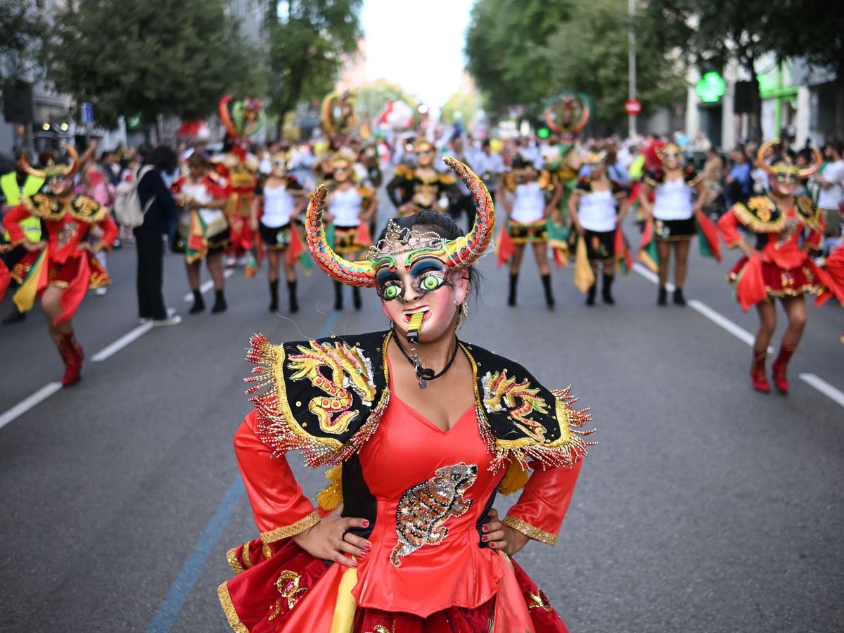 Foto: Desfile durante la fiesta de la Hispanidad en Madrid. (EFE/Fernando Villar)
