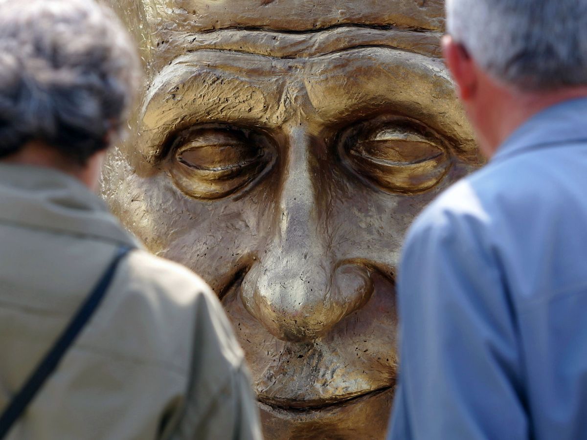Foto: Escultura de Robert Schuman en Bucarest. (Reuters)