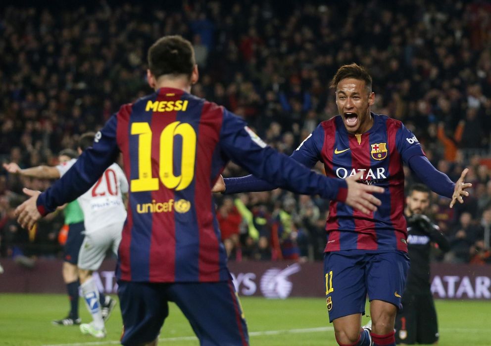 Foto: Neymar y Messi celebran un gol marcado al Barcelona durante el partido de Liga disputado en el Camp Nou (Reuters)