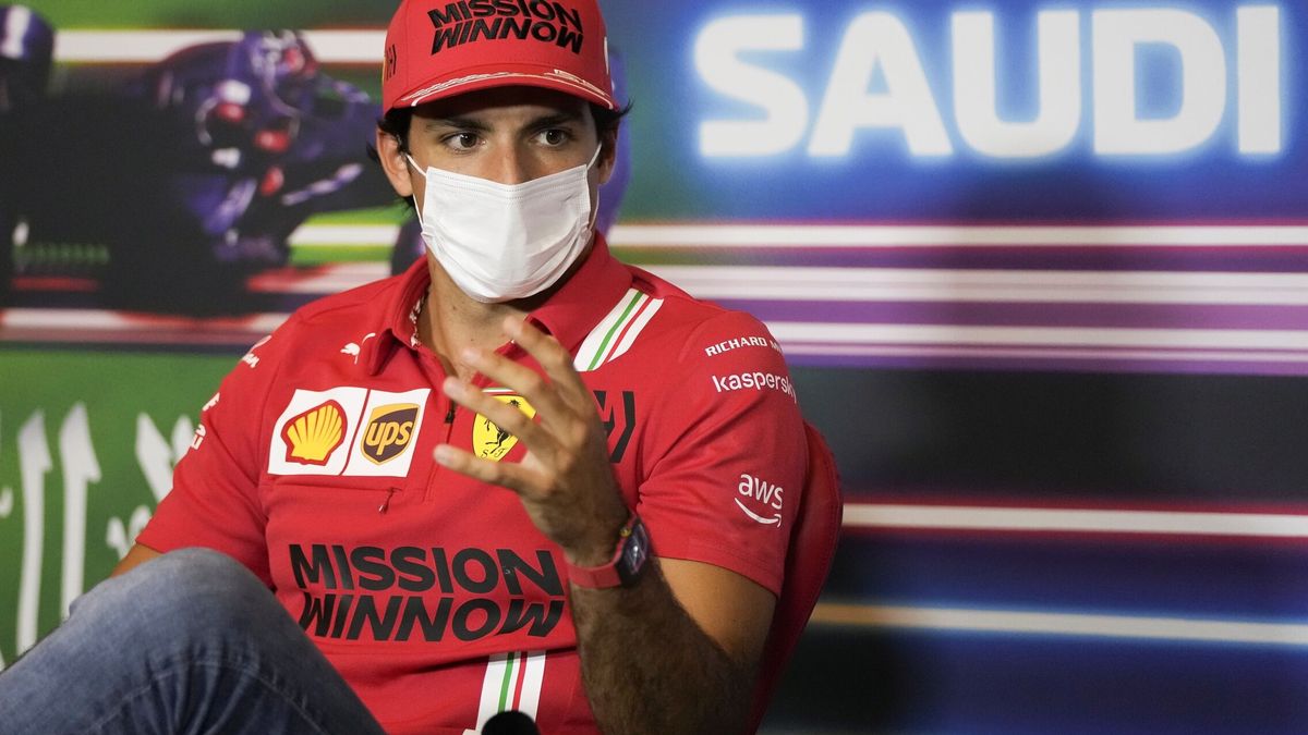 Ferrari trae un purasangre árabe para Carlos Sainz en Jeddah, ¿o el purasangre será él?