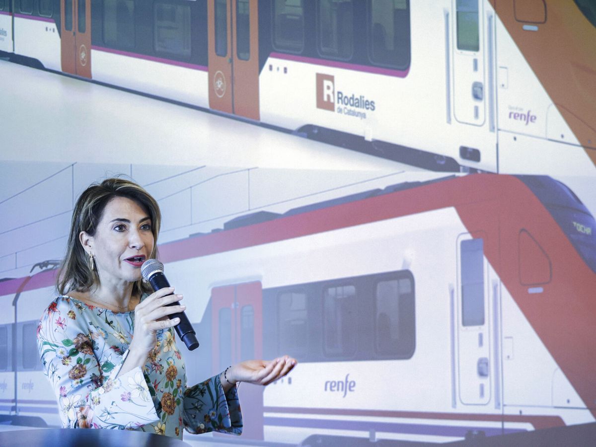 Foto: La ministra de Transportes, en la presentación de los nuevos trenes de Rodalies. (EFE/Quique García)