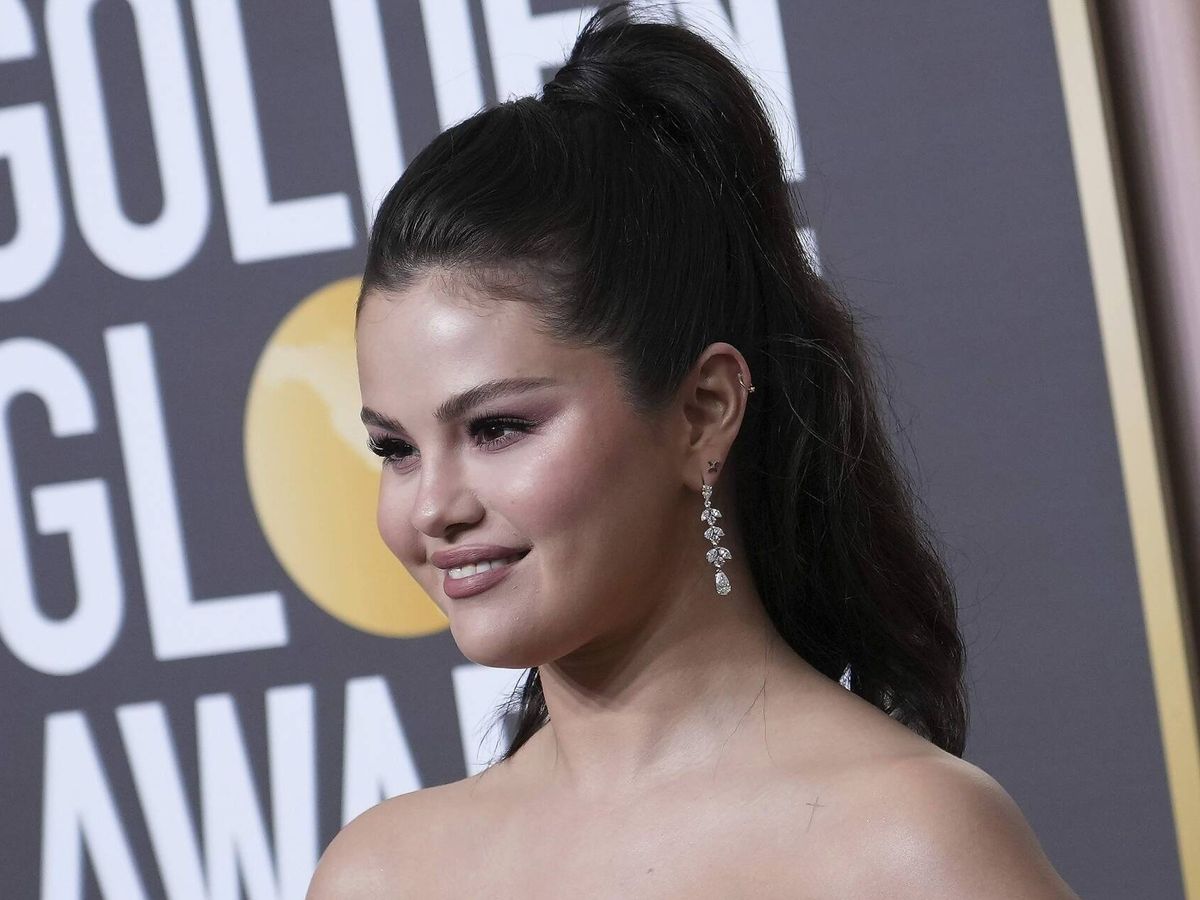 Foto: Selena Gomez, en los Globos de Oro 2023. (Cordon Press/SIPA USA)