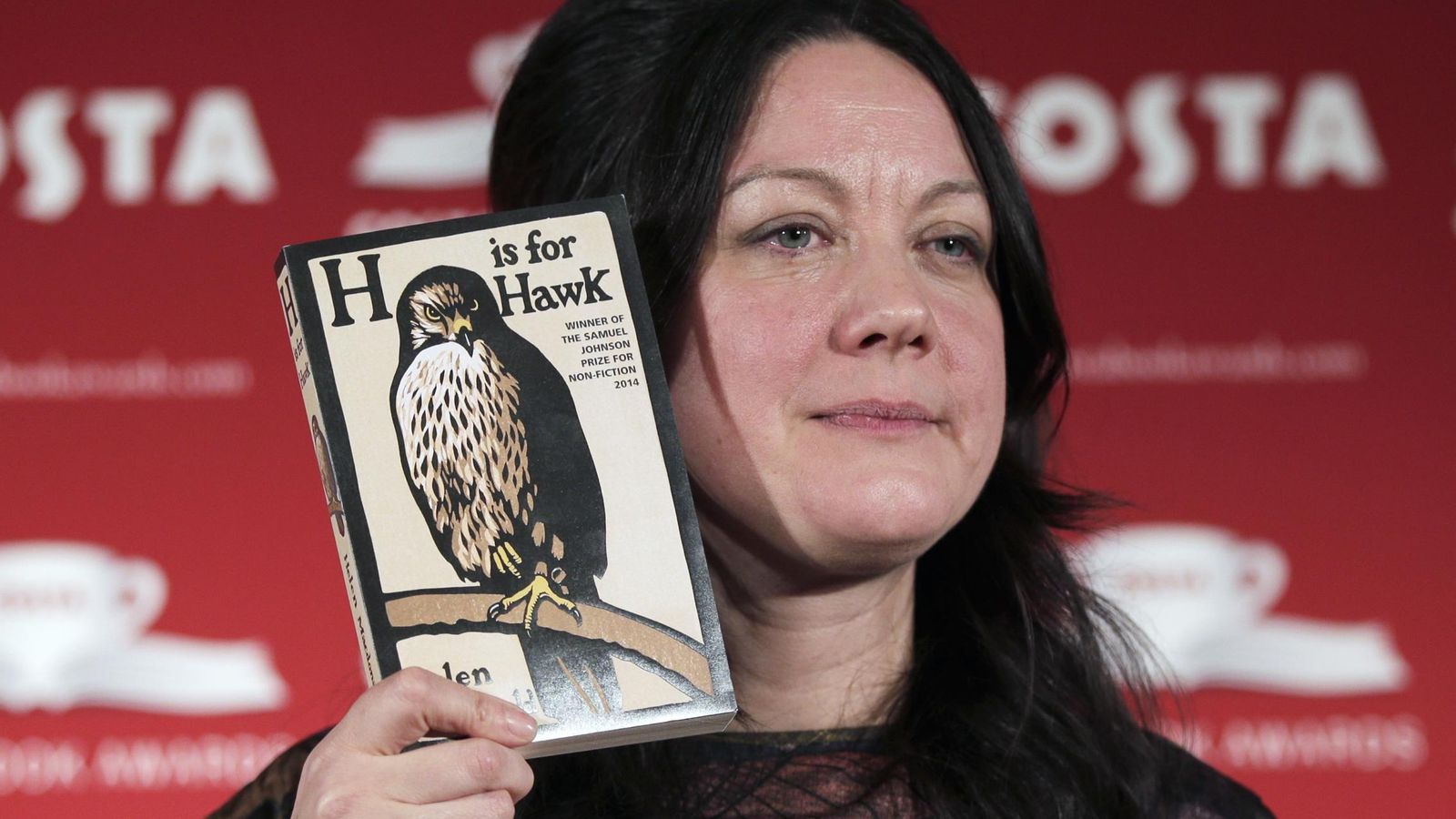 Foto: Helen Macdonald, autora de 'H de halcón' (REUTERS/Peter Nicholls)