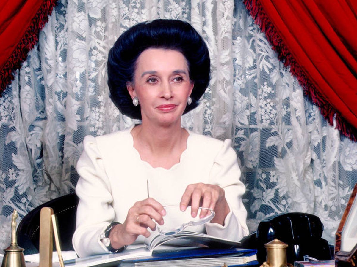 Foto: La condesa de Romanones, en una foto de 1982 en su casa de Madrid. (Getty)