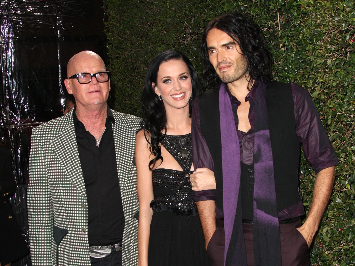 Foto:  Katy Perry junto a su padre y su ex Russel Brand. (Getty)