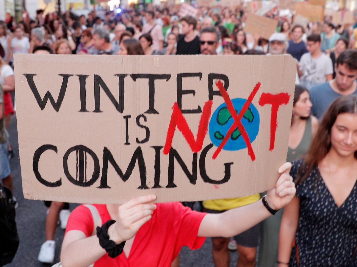 Foto: Protestas de jóvenes contra la inacción por el cambio climático en Valencia. (EFE)