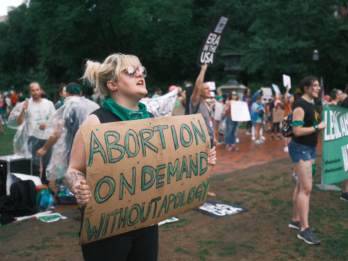 Foto: Foto de archivo, protestantes frente a la casa blanca por la sentencia del aborto en EEUU. (EFE/Jorge Dastis)