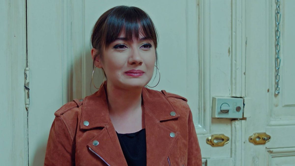 Las súplicas de Alihan a Zeynep provocan la escena más dramática de 'Pecado original'
