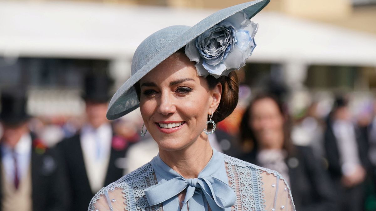 Royal watchers de todo el mundo nos dan las claves del éxito internacional de Kate Middleton (y en qué tiene que mejorar)