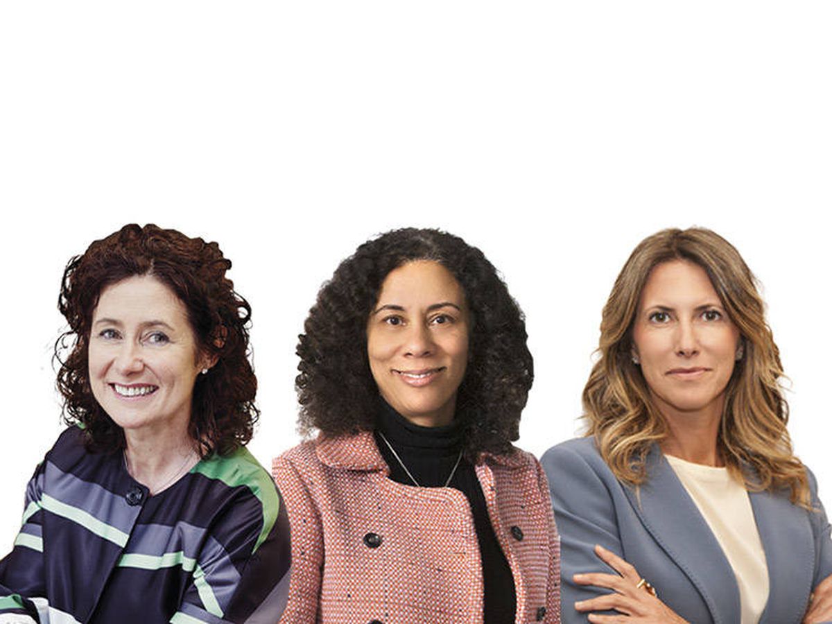 Foto: Las candidatas a 'senior partner' global de Linklaters, Aedamar Comiskey, Sarah Wiggins y Claudia Parzani (de izquierda a derecha).