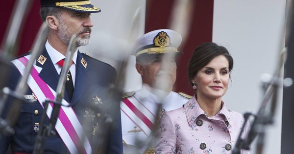 Foto: Los reyes Felipe y Letizia, en el día de las Fuerzas Armadas. (Getty)