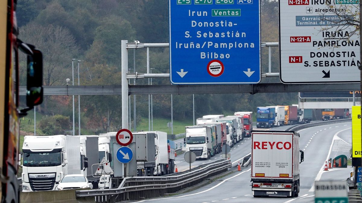 La DGT recomienda evitar el paso fronterizo del País Vasco durante el fin de semana