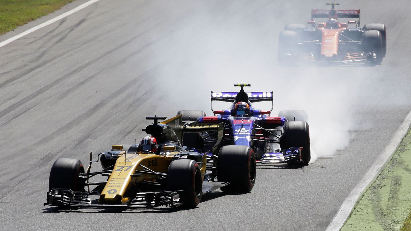 La próxima temporada, Carlos Sainz no perseguirá un Renault, lo pilotará. (Reuters)
