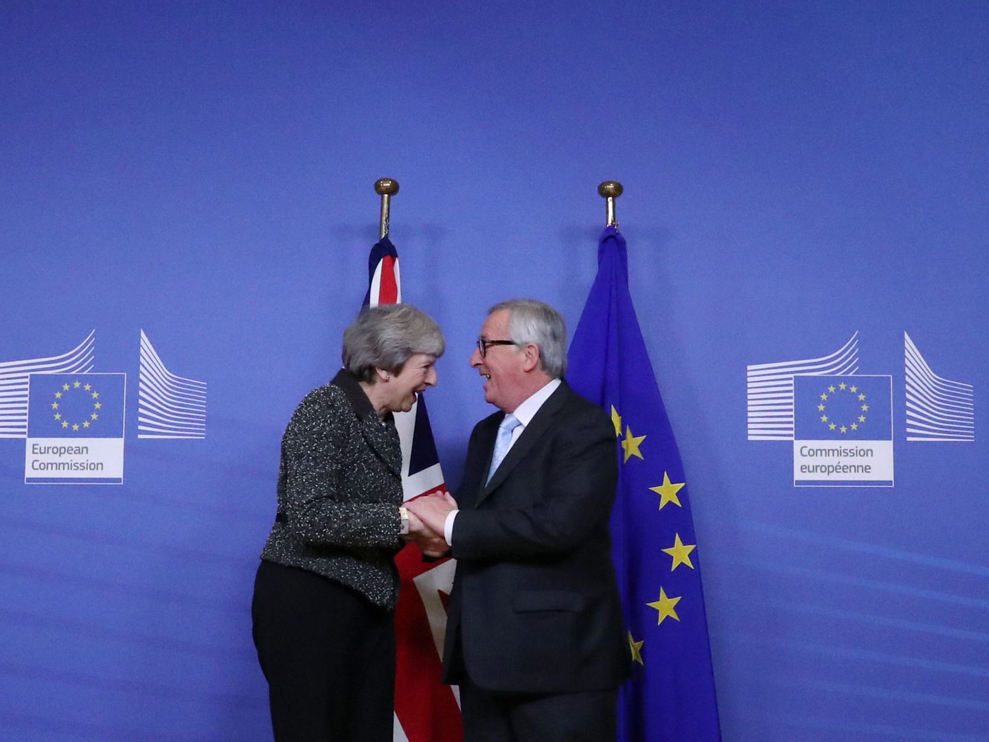 Theresa May y Jean-Claude Juncker durante la última visita de la primera ministra británica. (Reuters)