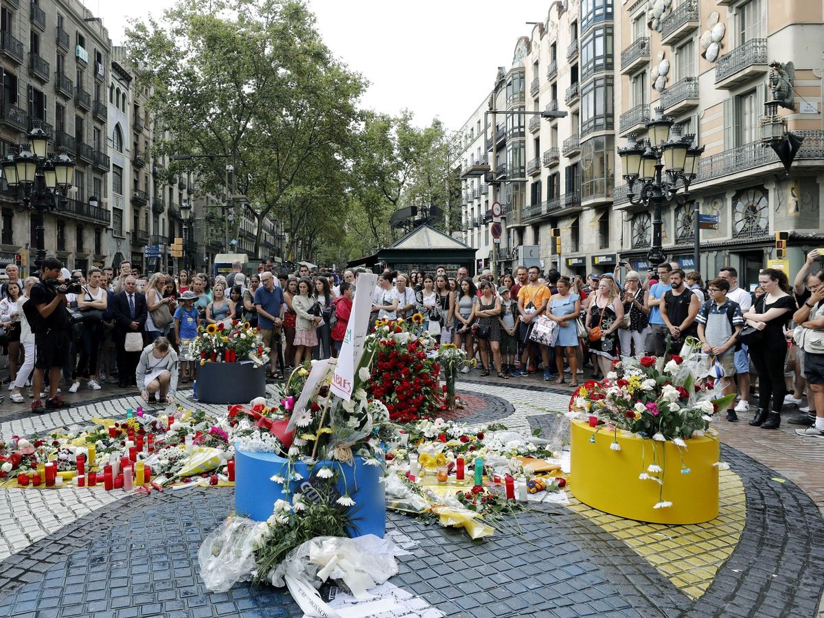 Foto: Acto de homenaje a las víctimas del atentado de Barcelona el pasado año. (EFE)
