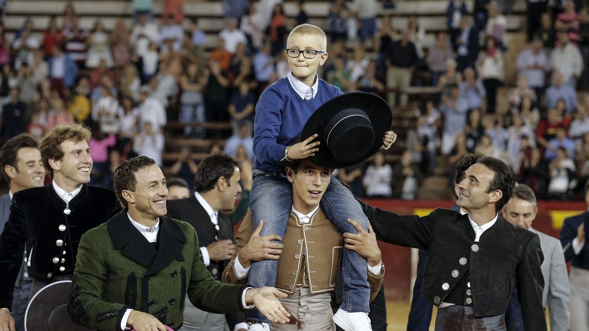  #AdriánTeVasACurar: las redes se vuelcan con el niño con cáncer que sueña con ser torero