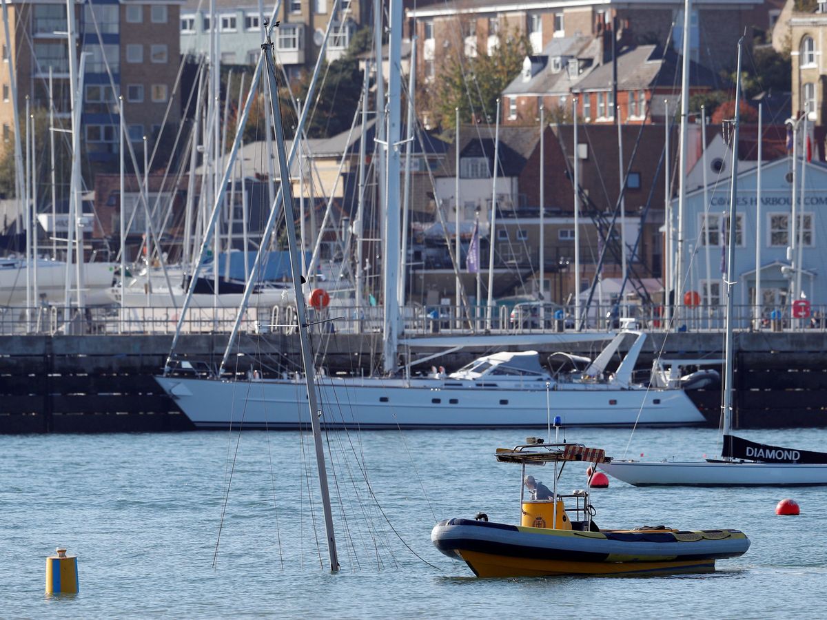 Foto: El puerto de Cowes, en la isla de Wight. (Reuters)