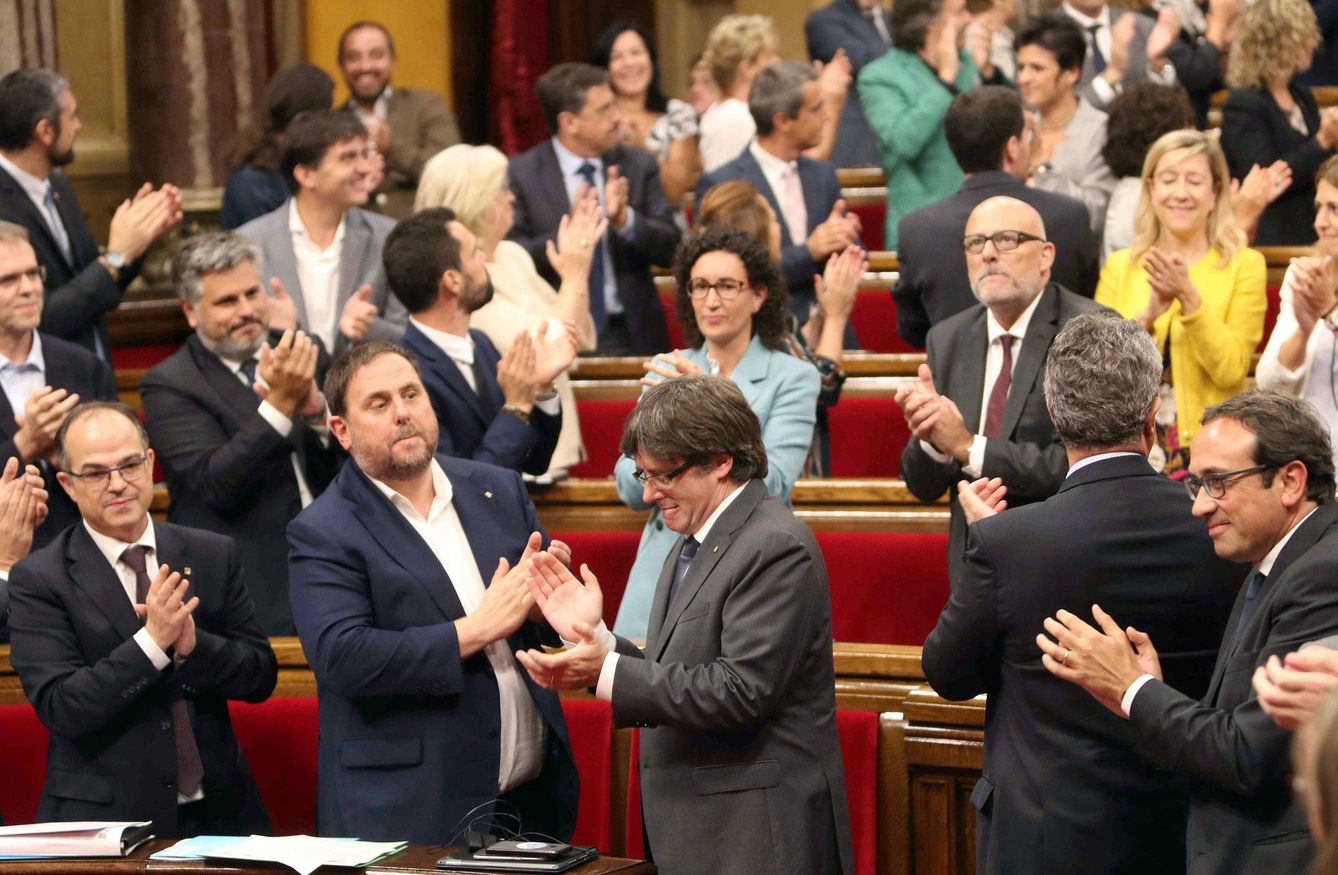 Sesión en el Parlamento catalán. (EFE)