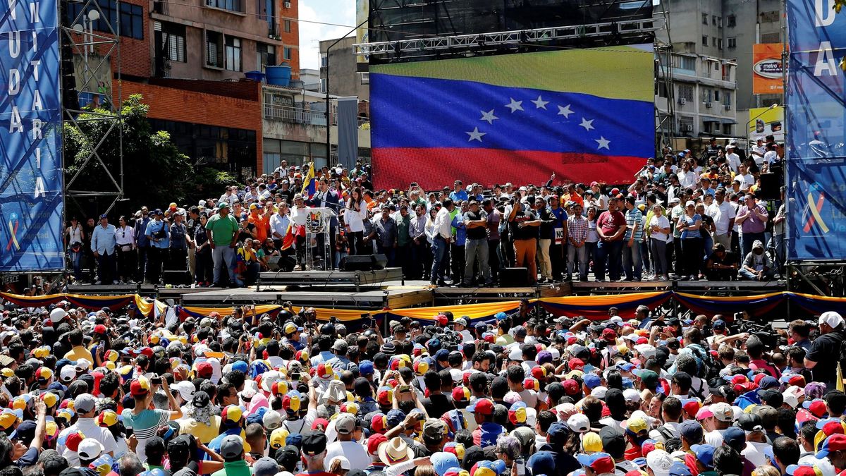 La juventud se lanza esperanzada a las calles de Caracas