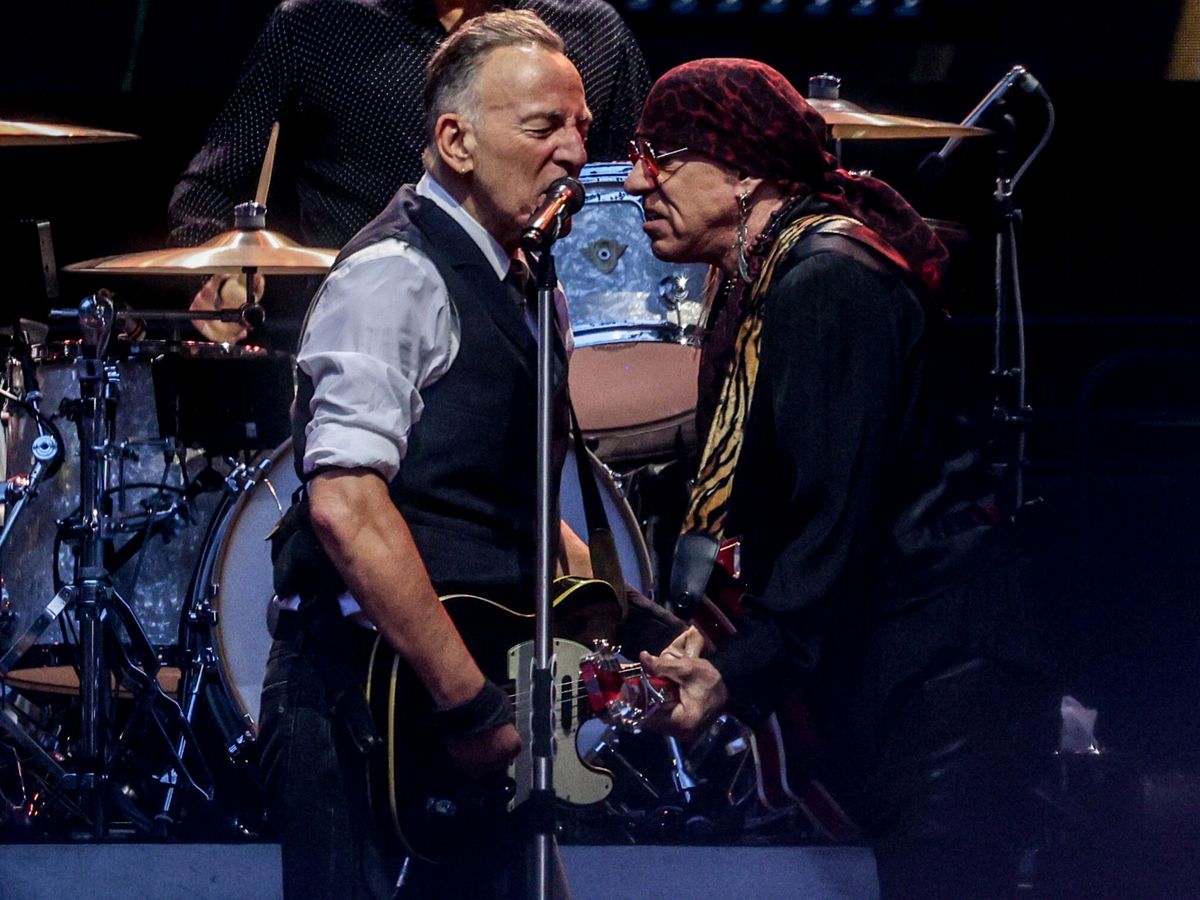 Foto: "Hay cosas que se deben ver en la vida" Las increíbles imágenes del concierto de Bruce Springsteen ayer en Madrid (Ricardo Rubio/Europa Press)