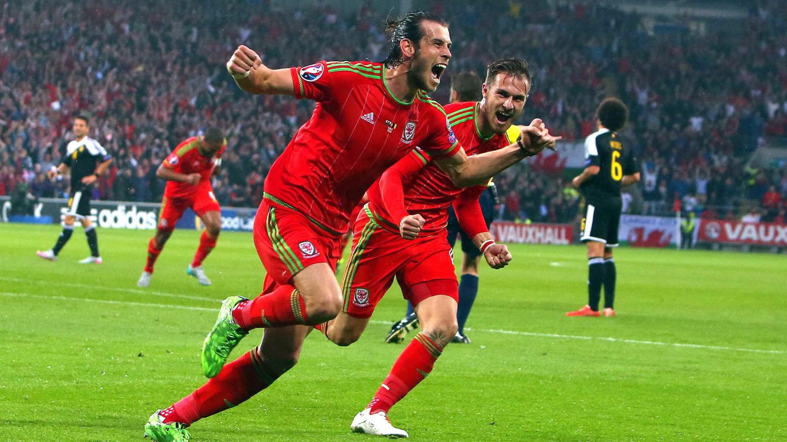 Foto: Bale celebra su importante gol con Gales frente a Bélgica en la fase de clasificación para la Eurocopa.